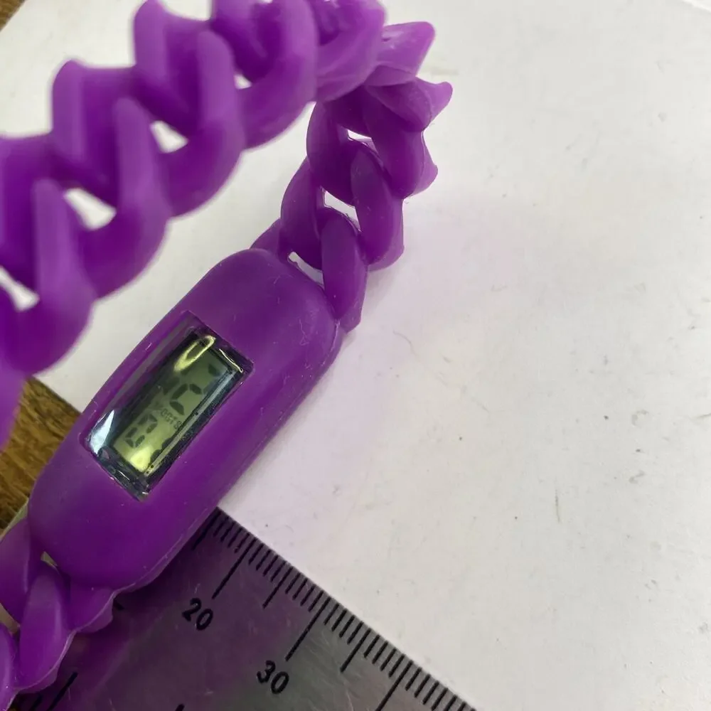 Womens Purple Rubber Sports Watch Works New Battery